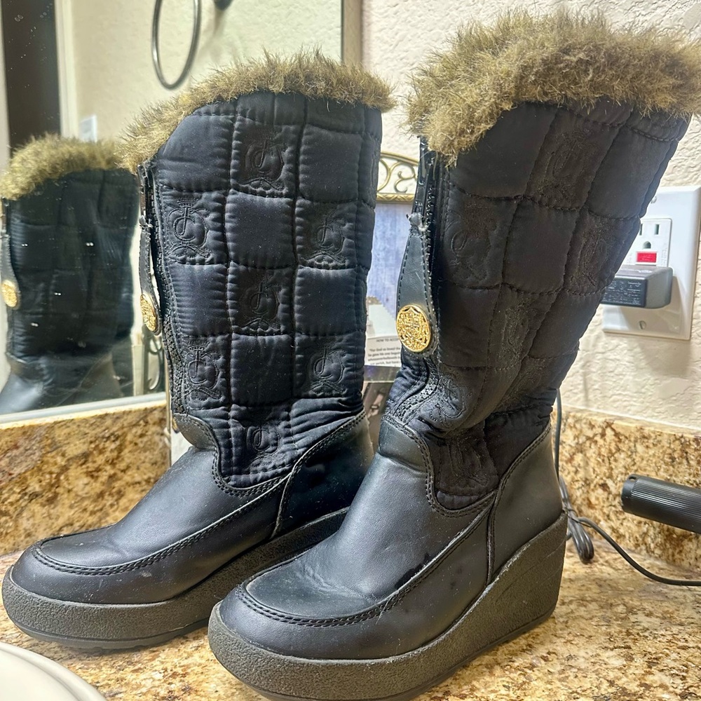 Juicy Couture Black Quilted Boots with Fur Trim